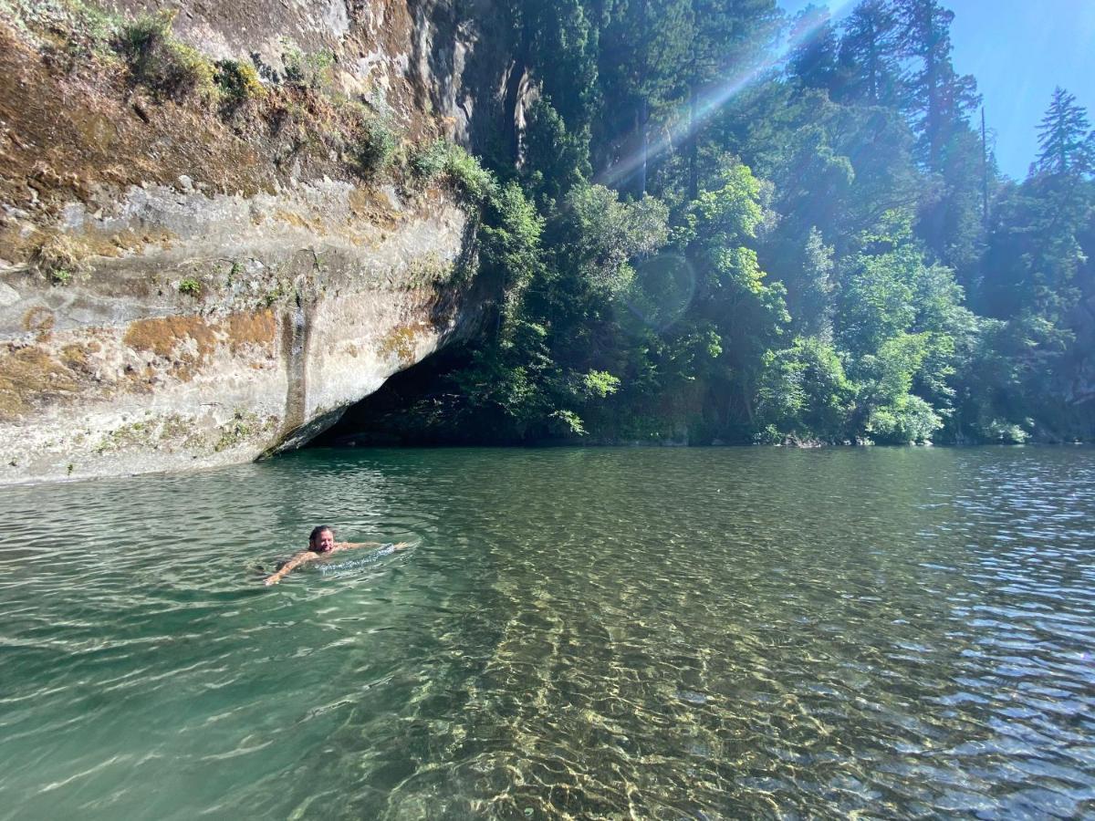Glamping In The Redwoods With A Hot Tub! Hotel การ์เบอร์วิลล์ ภายนอก รูปภาพ